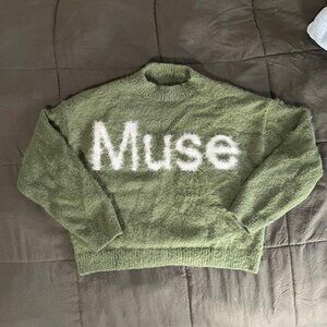 green fuzzy mock neck sweater sweatshirt cropped